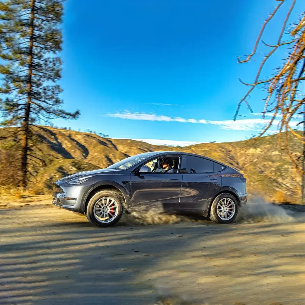 Tesla Model Y Offroad Yapabilir mi?