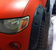 Mitsubishi L200 (10-15) Plastik Dodik