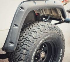 Toyota LC70 Plastik Dodik
